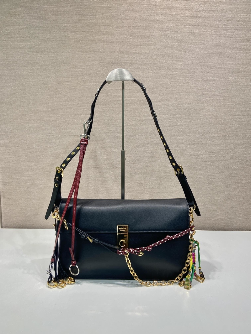 Pra*a hobo bags